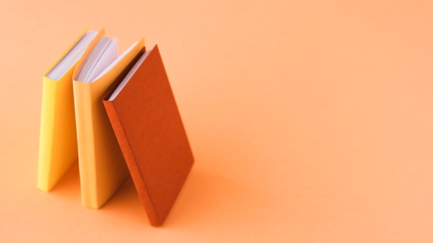 描写美丽的瀑布的诗句