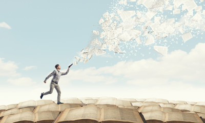 摸底考试是期中考试吗